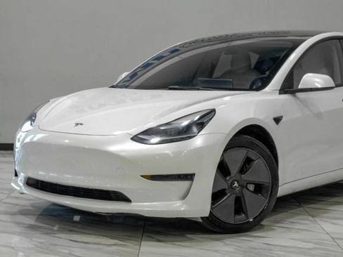 Used 2021 Tesla Model 3 Standard Range Plus RWD image 7