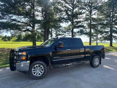 Used 2019 Chevrolet Silverado 2500 W/T w/ WT Convenience Package AWD/4WD image 7