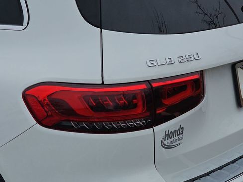 Used 2023 Mercedes-Benz GLB 250 4MATIC image 31