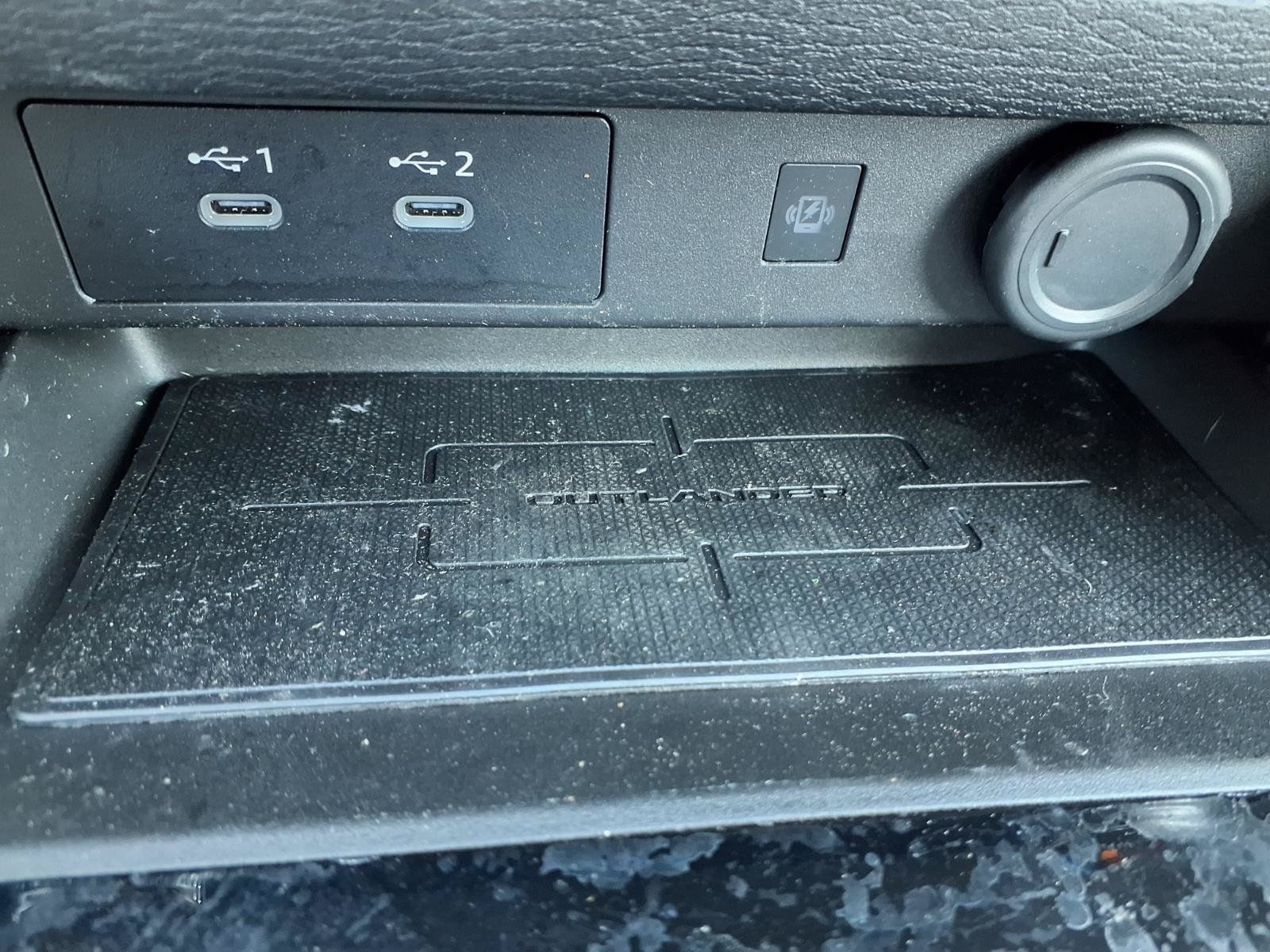 Used 2025 Mitsubishi Outlander SE FWD image 8