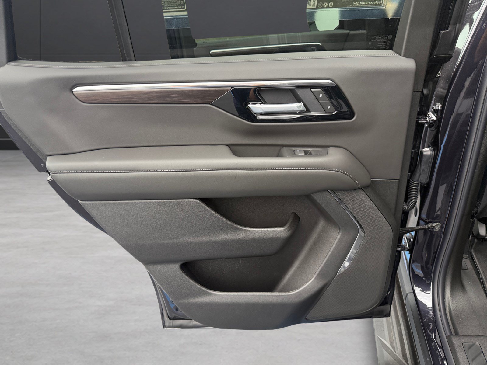 New 2027 Chevrolet Tahoe LS RWD image 14