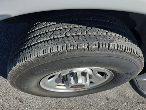 Used 2023 GMC Savana 2500 Work Van w/ Driver Convenience Package image 11