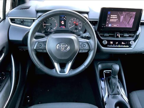 Used 2024 Toyota Corolla SE image 6