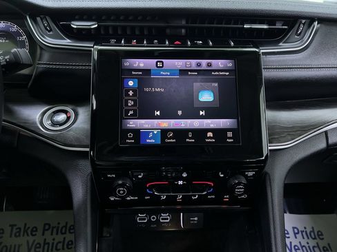 Used 2022 Jeep Grand Cherokee Limited AWD/4WD image 22