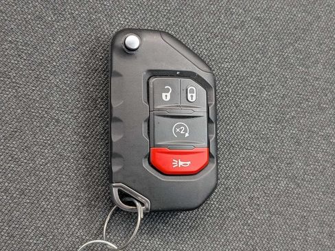 Used 2024 Jeep Wrangler Unlimited Sport AWD/4WD image 28
