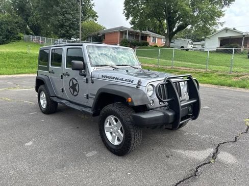 Used 2014 Jeep Wrangler Unlimited Sport w/ Quick Order Package 23S AWD/4WD image 3