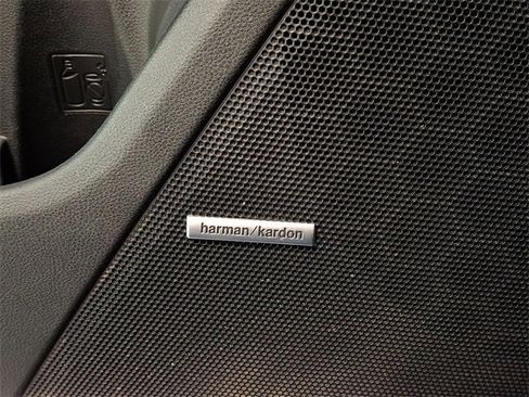 Certified 2021 Subaru Crosstrek 2.5i Limited w/ Moonroof Package 2 image 25