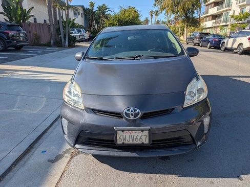 Used 2012 Toyota Prius Three w/ Preferred Accessory Pkg image 3