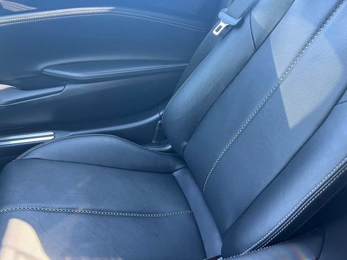 Used 2025 MAZDA MX-5 Miata RF Grand Touring RWD image 32