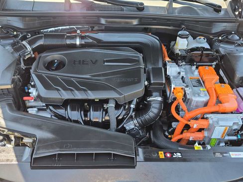 Certified 2025 Hyundai Sonata Limited FWD image 14
