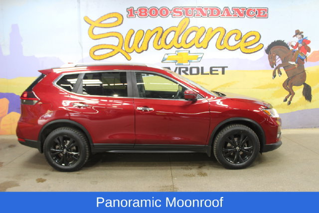 Used 2020 Nissan Rogue SV AWD/4WD image 1