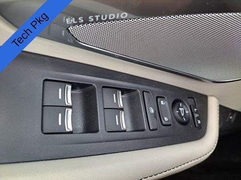 Certified 2025 Acura RDX w/ Technology Package image 15