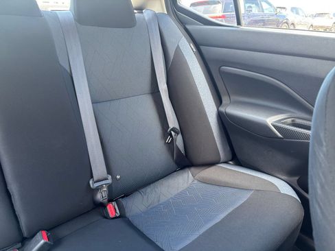 Used 2025 Nissan Versa SV FWD image 35