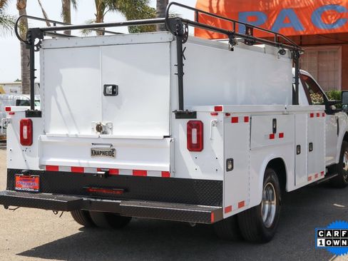 Used 2019 Ford F350 XL w/ Power Equipment Group image 12