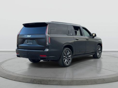 Used 2023 Cadillac Escalade ESV Sport w/ Touring Package AWD/4WD image 7