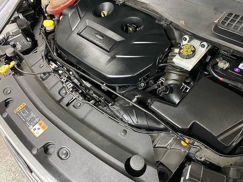 Used 2017 Ford Escape Titanium image 16