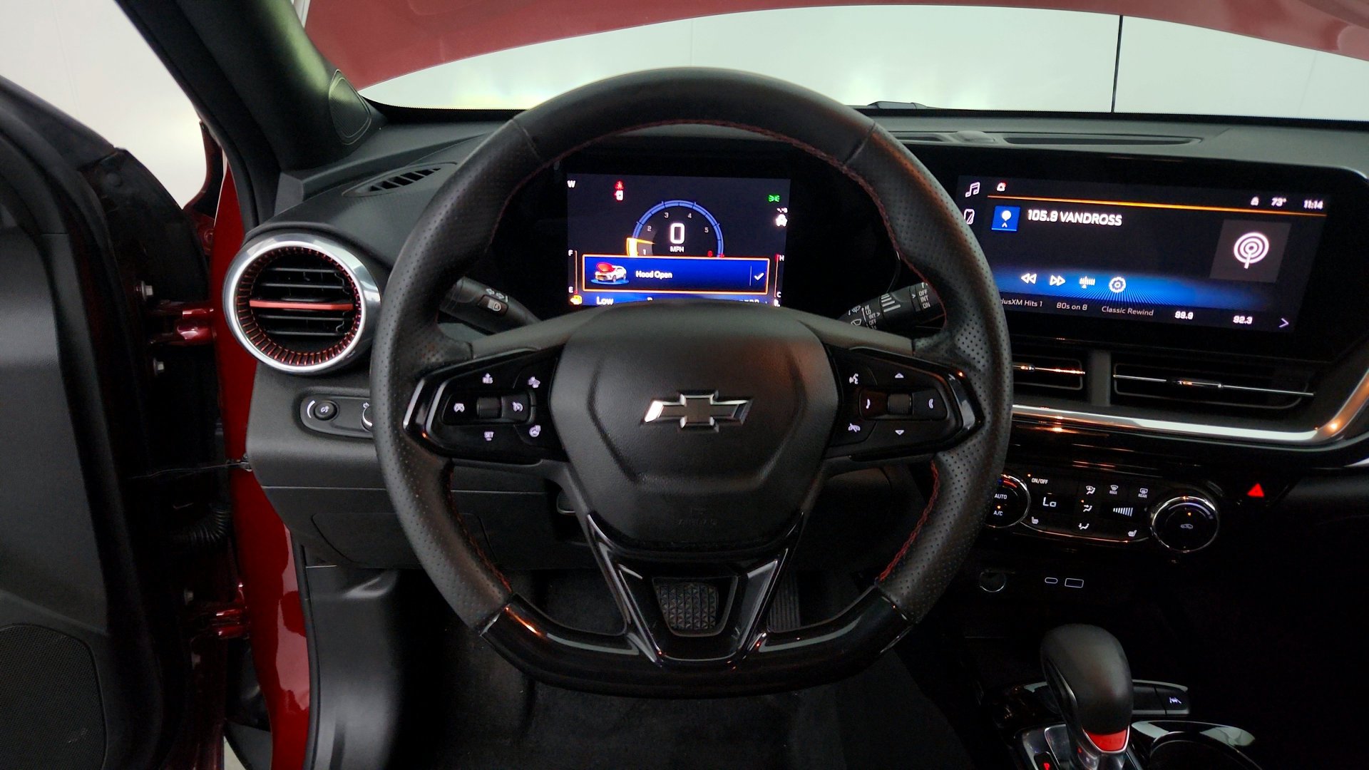 Used 2024 Chevrolet Trax RS w/ Driver Confidence Package FWD image 19