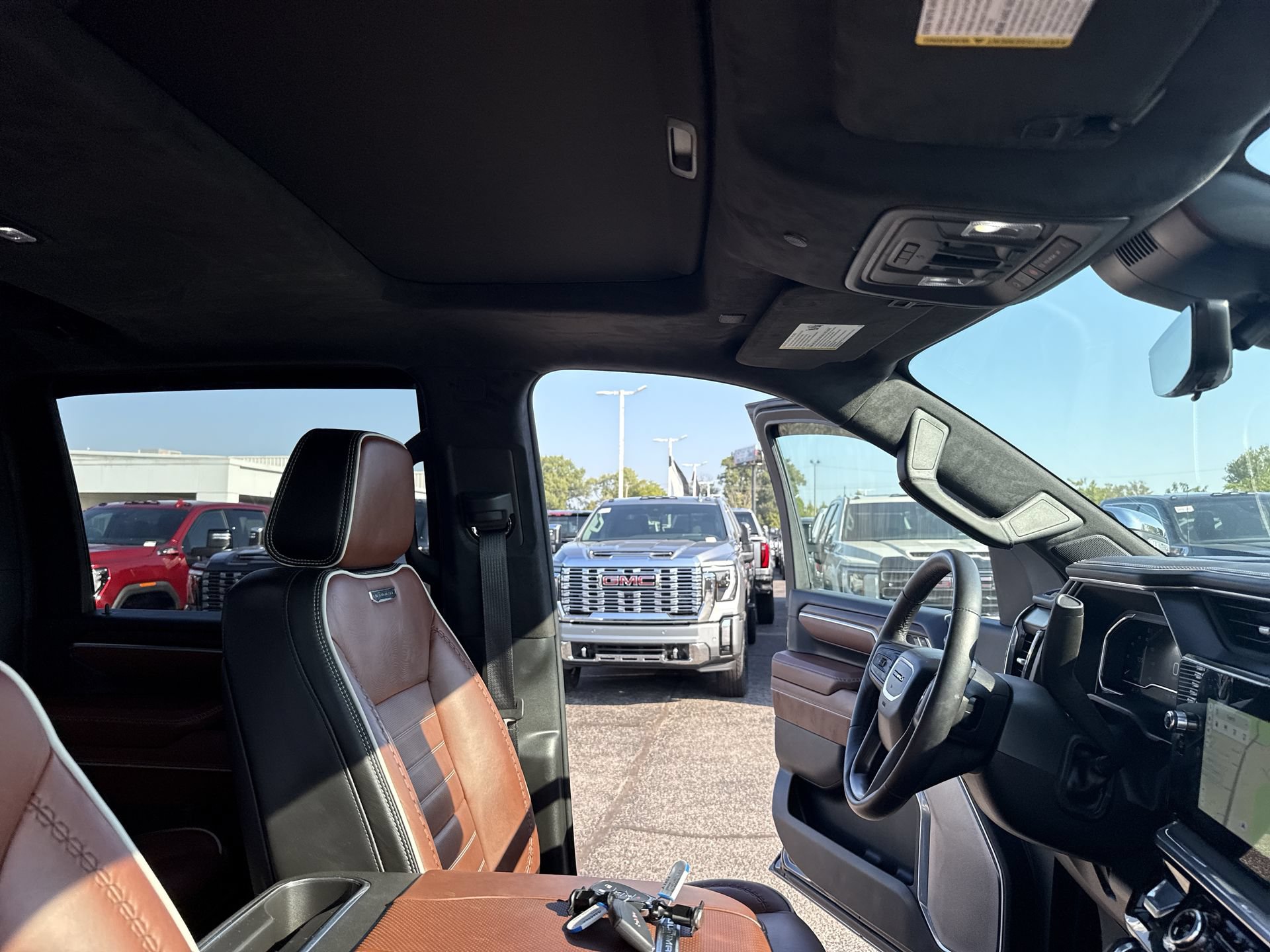 Used 2025 GMC Sierra 2500 Denali Ultimate AWD/4WD image 35