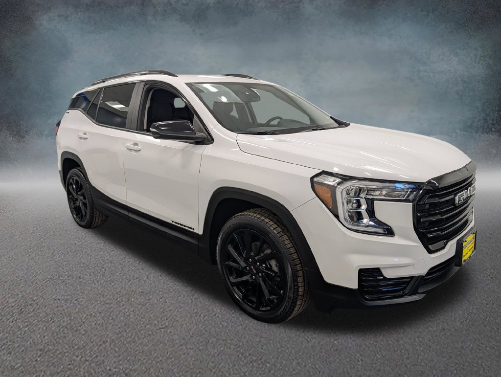 Used 2023 GMC Terrain SLE w/ Driver Convenience Package AWD/4WD image 3