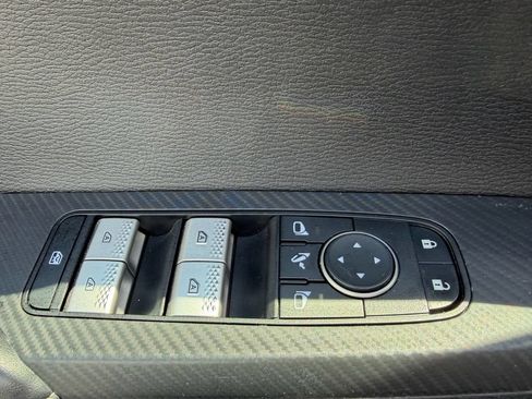 Used 2023 Mitsubishi Outlander SE FWD image 21