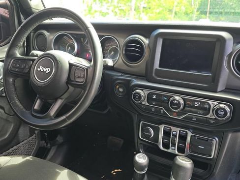 Used 2022 Jeep Wrangler Unlimited Sport AWD/4WD image 11