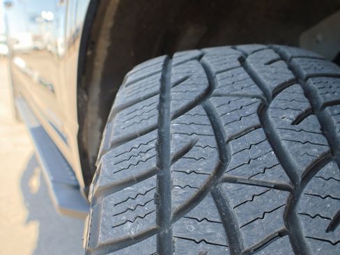 Used 2022 Ford F150 XLT w/ Equipment Group 302A High image 10