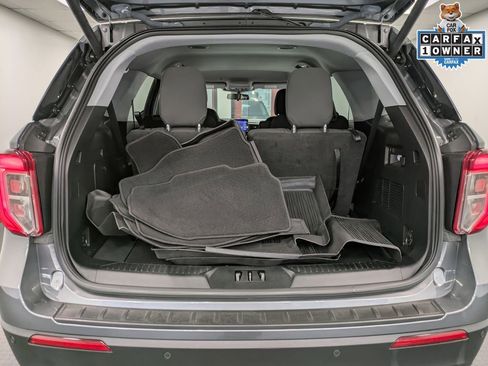 Used 2022 Ford Explorer XLT image 24