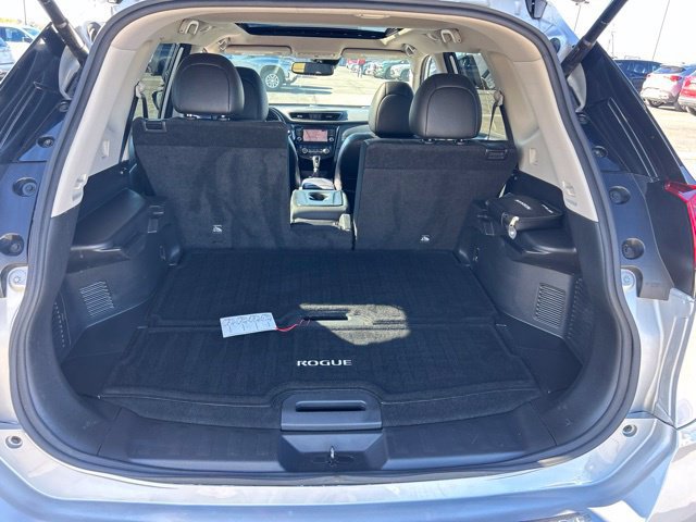 Used 2019 Nissan Rogue SL w/ Premium Package AWD/4WD image 24