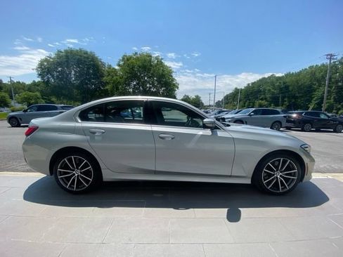 Used 2019 BMW 330i xDrive Sedan w/ Driving Assistance Package AWD/4WD image 6