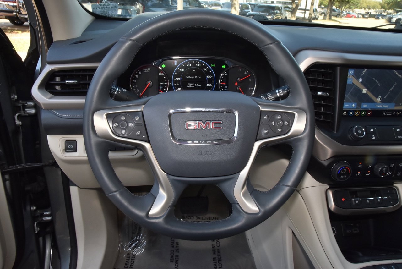 Used 2023 GMC Acadia Denali w/ Denali Technology Package FWD image 23
