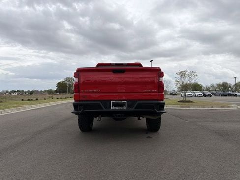 Used 2024 Chevrolet Silverado 1500 Custom Trail Boss image 4