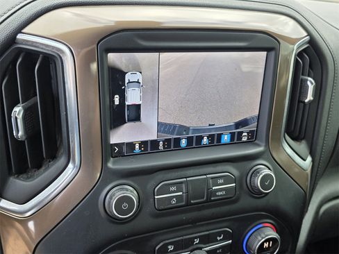 Used 2021 Chevrolet Silverado 2500 High Country w/ Z71 Off-Road Package image 14