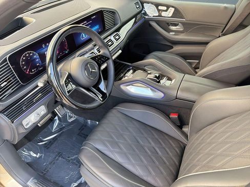 Certified 2024 Mercedes-Benz Maybach GLS 600 4MATIC image 4