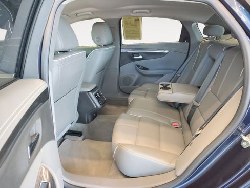 Used 2017 Chevrolet Impala Premier w/ Enhanced Convenience Package image 23