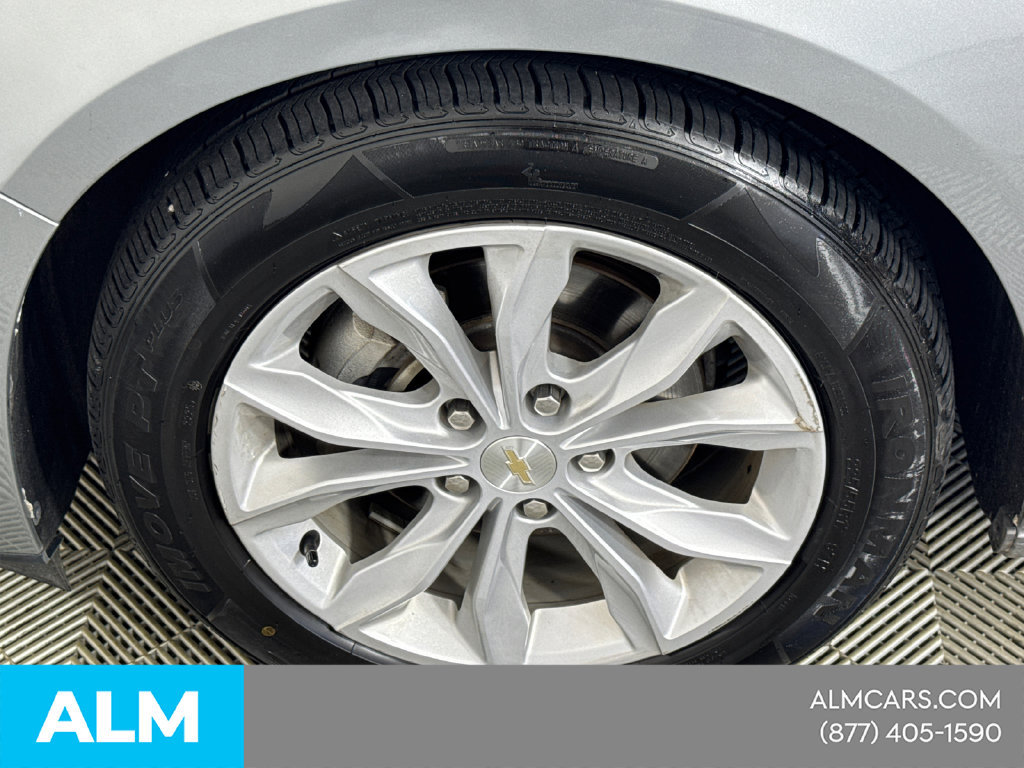 Used 2025 Chevrolet Malibu LT FWD image 14