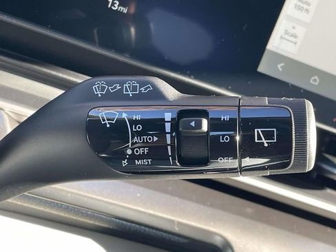 New 2026 Kia Carnival SX w/ SX Dark Edition Package image 35