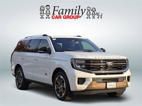 Used 2025 Ford Expedition King Ranch image 2