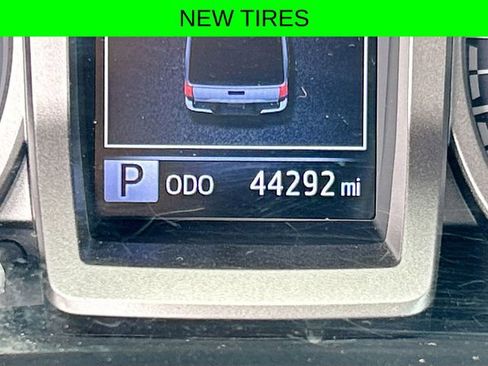 Used 2023 Toyota Tacoma SR5 image 14