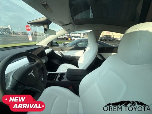 Used 2021 Tesla Model Y Long Range AWD/4WD image 20
