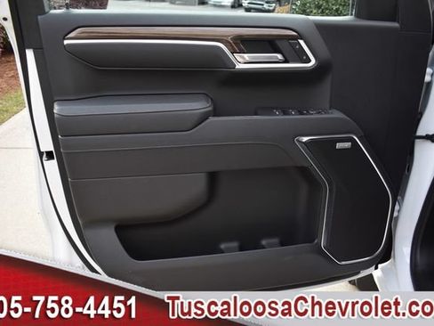Used 2025 Chevrolet Silverado 1500 RST AWD/4WD image 16