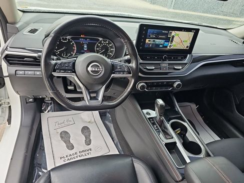 Used 2023 Nissan Altima 2.5 SR w/ SR Premium Package image 19