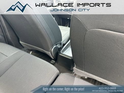 Used 2023 Chevrolet Colorado W/T RWD image 37