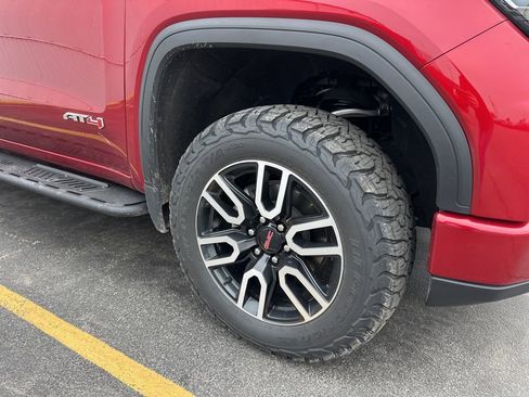 Used 2023 GMC Sierra 1500 AT4 w/ Technology Package image 4