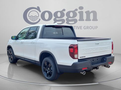 Certified 2026 Honda Ridgeline Black Edition image 3