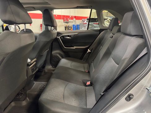 Certified 2025 Toyota RAV4 XLE w/ Convenience Package FWD image 17