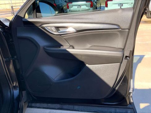 Used 2022 Buick Envision Preferred image 22