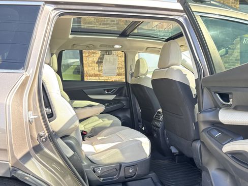 Used 2021 Subaru Ascent Premium image 13