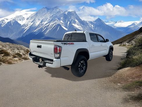 Certified 2023 Toyota Tacoma TRD Off-Road w/ TRD Premium Off Road Package image 5