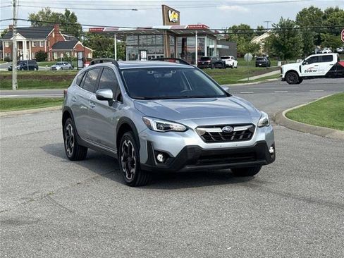 Used 2023 Subaru Crosstrek 2.5i Limited w/ Moonroof Package AWD/4WD image 3