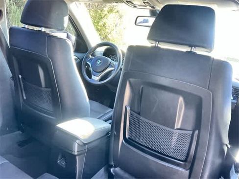 Used 2015 BMW X1 sDrive28i image 13